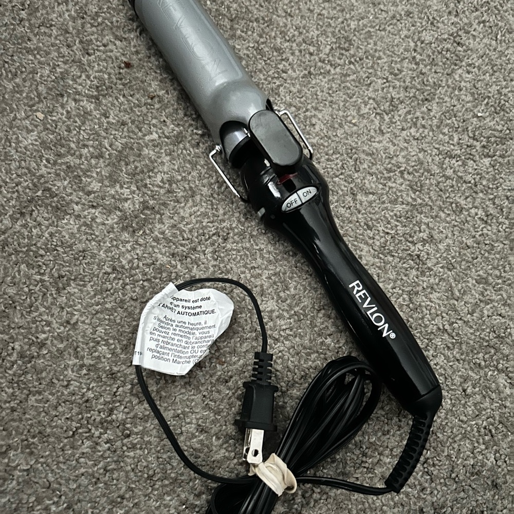 Revlon Black and Gray Hair Curler - Picture 1 of 6